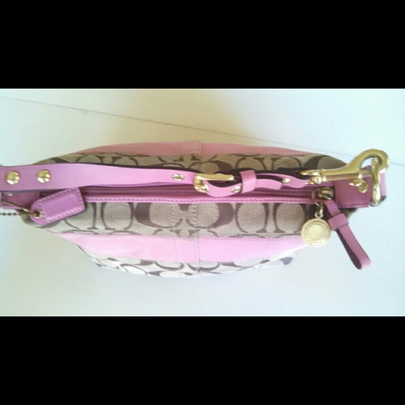 Authentic Coach Mini Purse - Picture 4 of 4