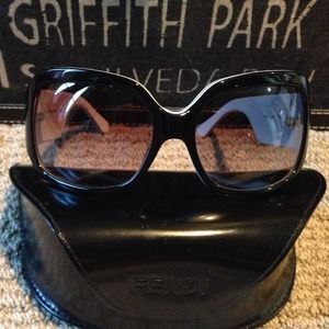 FENDI sunglasses-black and white.