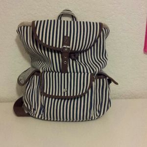 Navy strippes backpack