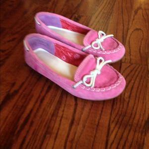Timberland pink seude loafers