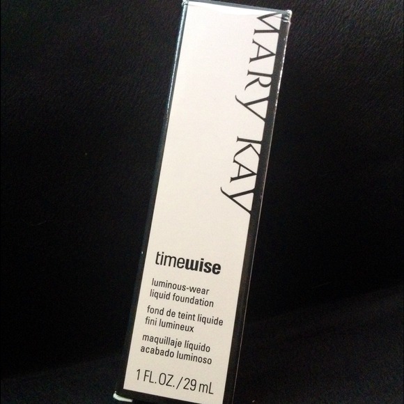 Beige 4 Mary Kay luminous wear liquid foundation