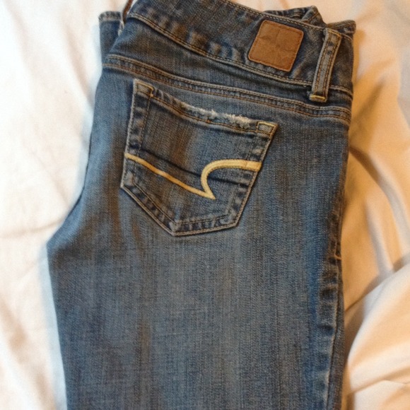 Size 00 AE Artist jeans