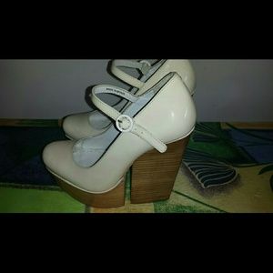 Alice + Olivia heels