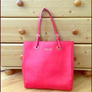 Michael Kors Tangerine Jet Set Tall Tote