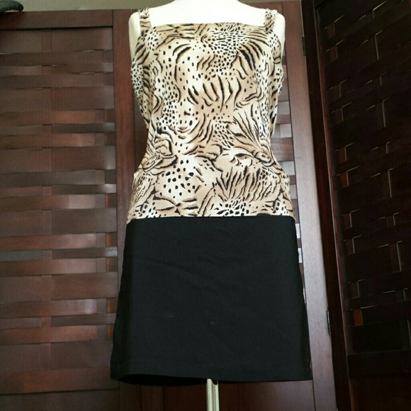 Black S/M Mini Skirt - Picture 2 of 4