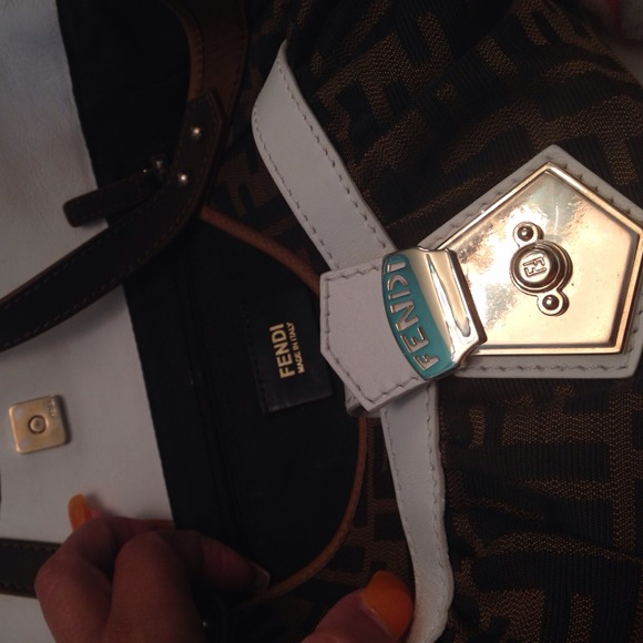 Authentic FENDI white brown zucca handbag purse - Picture 4 of 4