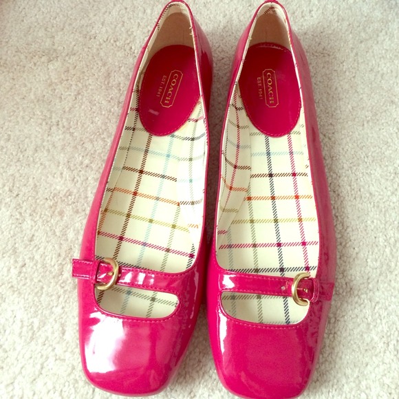 Coach fuchsia flats