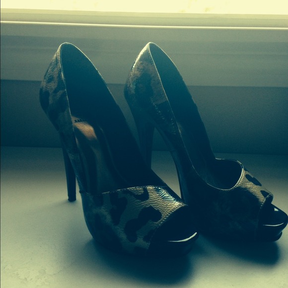 ❌SOLD❌SEXY HEELS 👠