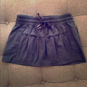 SOLD!!! Lululemon  black running skirt