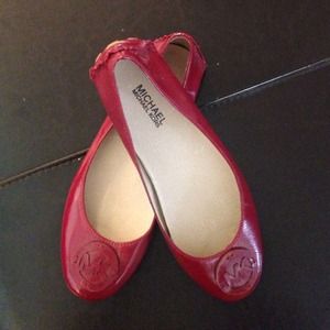 Brand new never worn Michael Kors flats