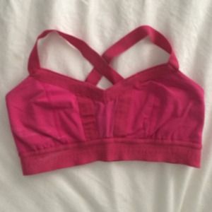 SOLD Lululemon fuchsia sports bra . Size 4.