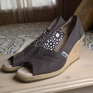 Toms Wedges gray size W6.5