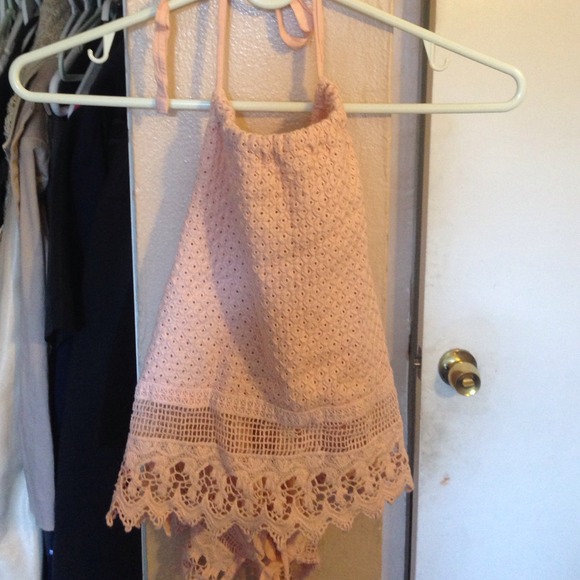 Back less halter top - Picture 1 of 2