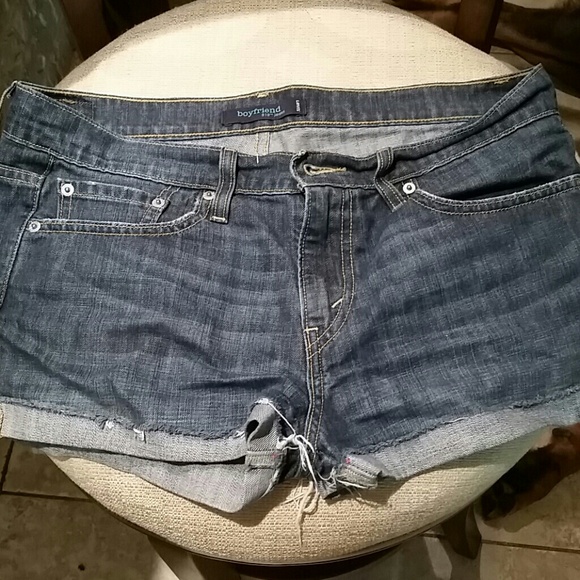 Levis boyfriend 513 shorts