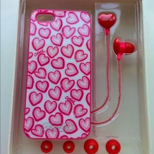 Coach 💗Heart💗 iPhone 5 Case and Earphone Set