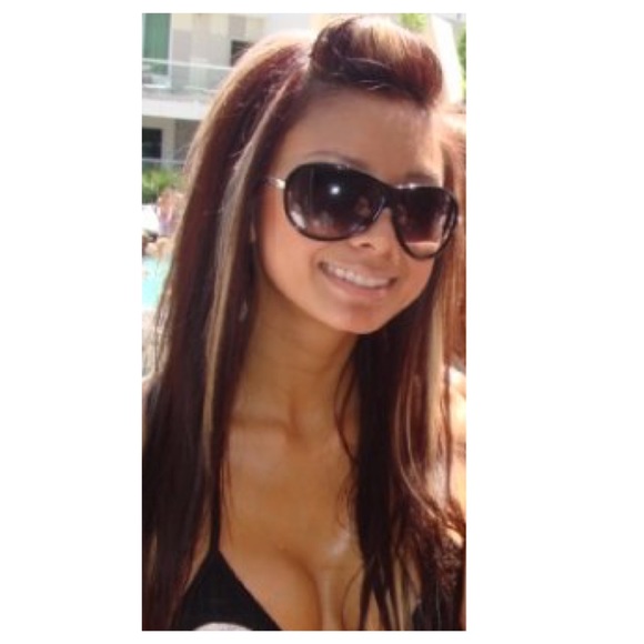 ⬇️PRICE DROP! ⬇️ AUTHENTIC DIOR SUNGLASSES! - Picture 4 of 4