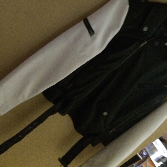 Motorcycle jacket - Picture 3 of 4