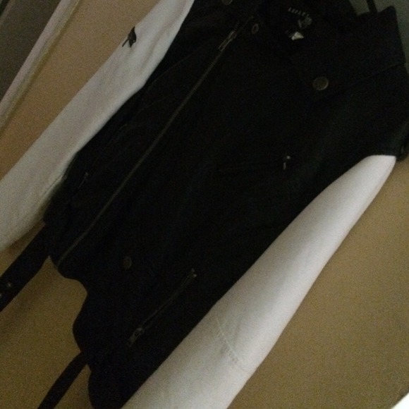 Motorcycle jacket - Picture 4 of 4