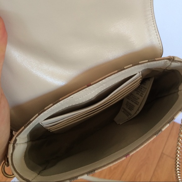 🚫SOLD⛔️Burberry lil night out bag ;) - Picture 3 of 4