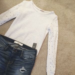 ❌SOLD❌ white sweater