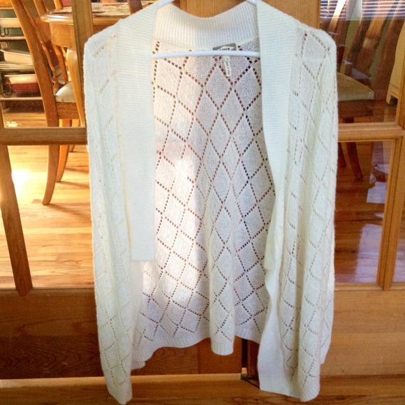 PacSun Sweaters - Pacsun Cream Knit Sweater