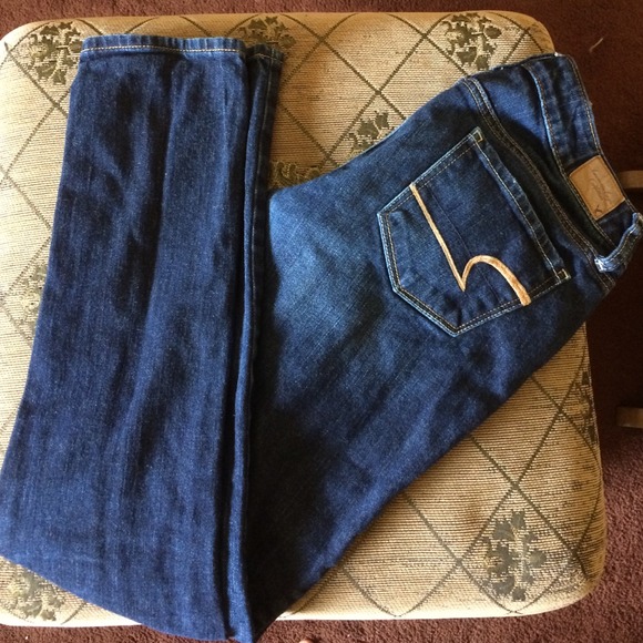 American Eagle skinny jeans!