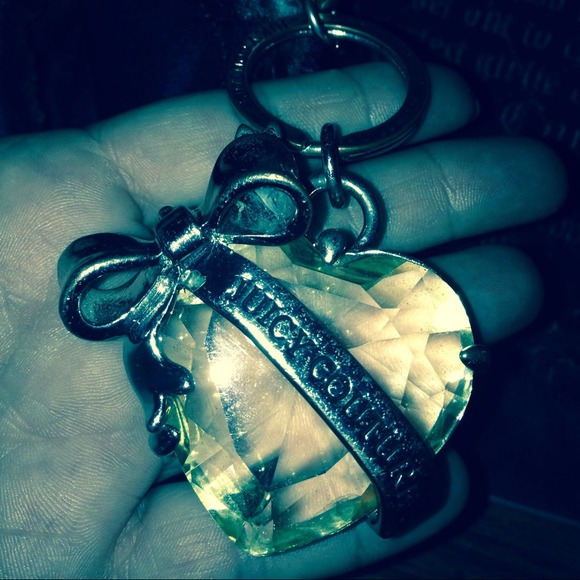JC Large charm. - Picture 2 of 4