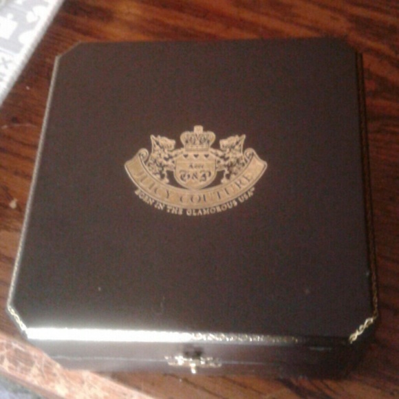 JC Large charm. - Picture 4 of 4