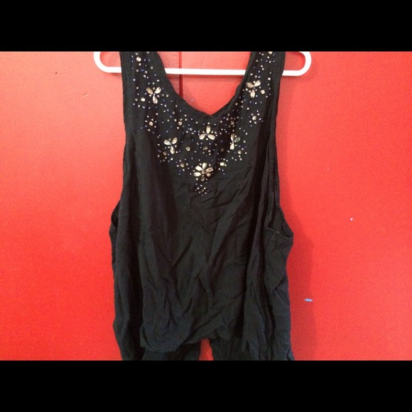 Hollister tank