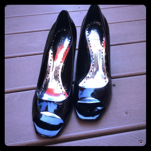 Classy BCBG Stiletto Heel!