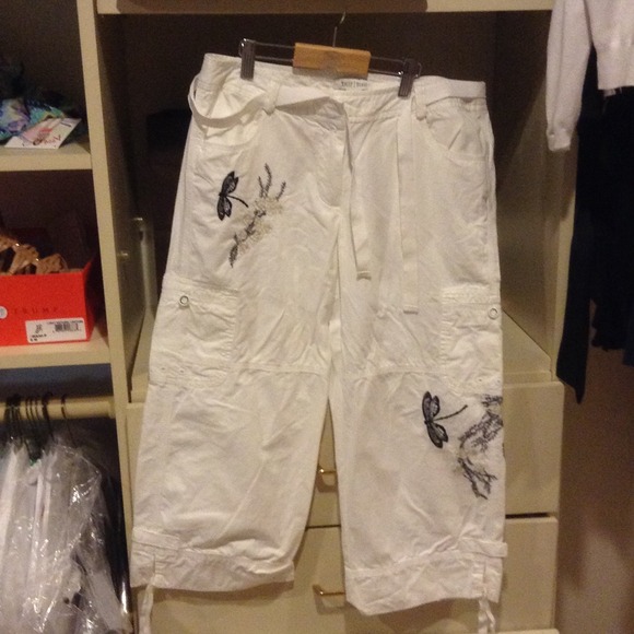 Capri pants
