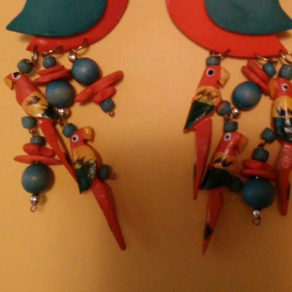 Earings - Picture 2 of 2