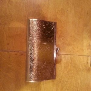 Gold clutch