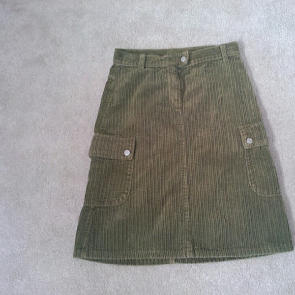 Benetton Other - 🎉REDUCED!! Green Benetton corduroy skirt Benetton Other - 🎉REDUCED!! Green Benetton corduroy skirt