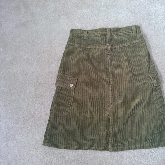 Benetton Bottoms - 🎉REDUCED!! Green Benetton corduroy skirt Benetton Bottoms - 🎉REDUCED!! Green Benetton corduroy skirt