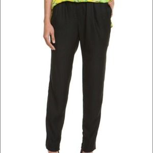 BB Dakota Crepe Jogger pants