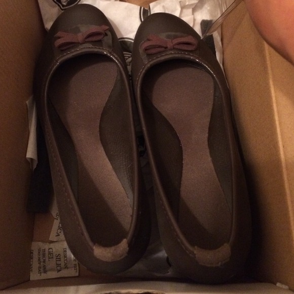 Shoe - Picture 4 of 4