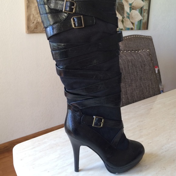 Black Boots