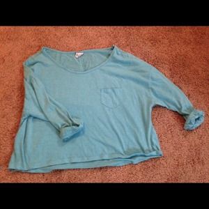 VICTORIA'S SECRET WORK OUT SHIRT