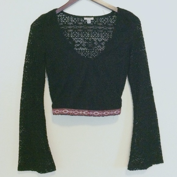 Urban Outfitters crochet crop top w/ bell sleeve