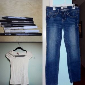 Bundle for @offical_ellen_