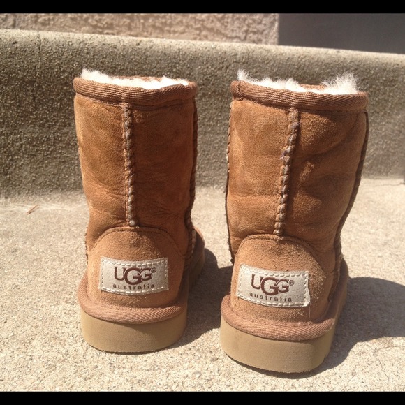 Great Condition! Classic Short Boot Ugg sz 6T