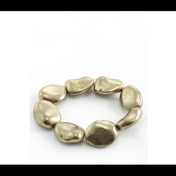 Yukes GOLD bean bracelet ***NWT***