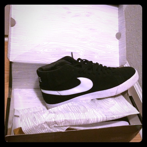 Senkers - Picture 1 of 4