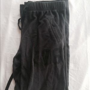 Super cute VS sweatpants😍