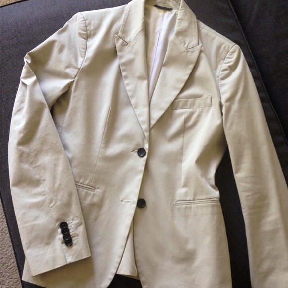 FINAL SALE🇮🇹💯Italian Gorgeous Cream Blazer