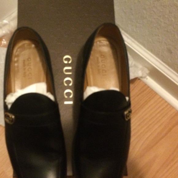 Shoes - Picture 3 of 4