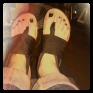 Chinese Laundry wrap sandals size 6