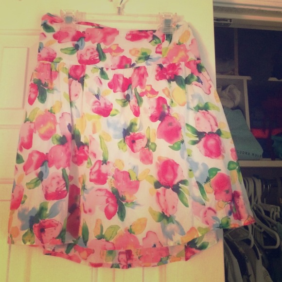 floral skirt