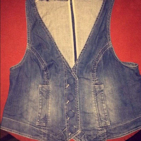 Jean vest - Picture 1 of 2